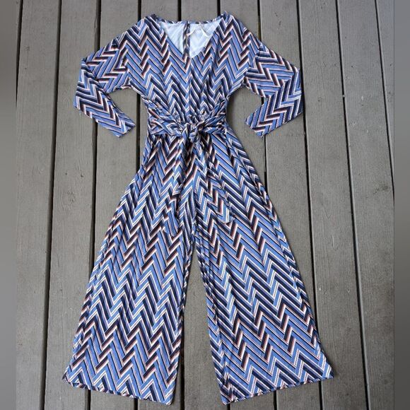 By Anthropologie Blue Chevron Breezy Jumpsuit Size XS Zig Zag Print, Jersey Knit - Picture 1 of 7